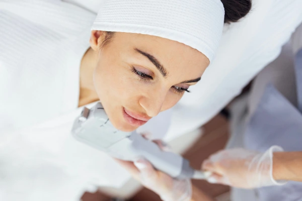 HIFU neck lines treatment