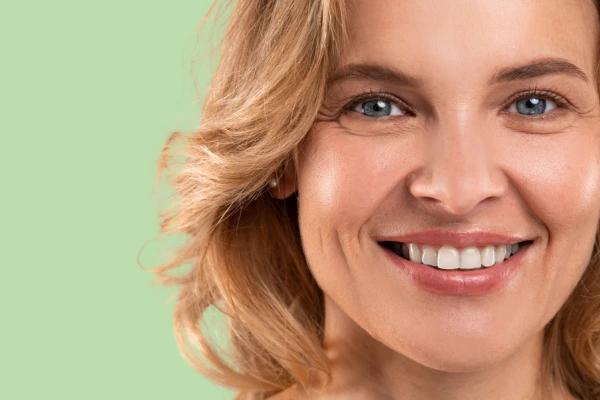 A women with crow feet eyes on face